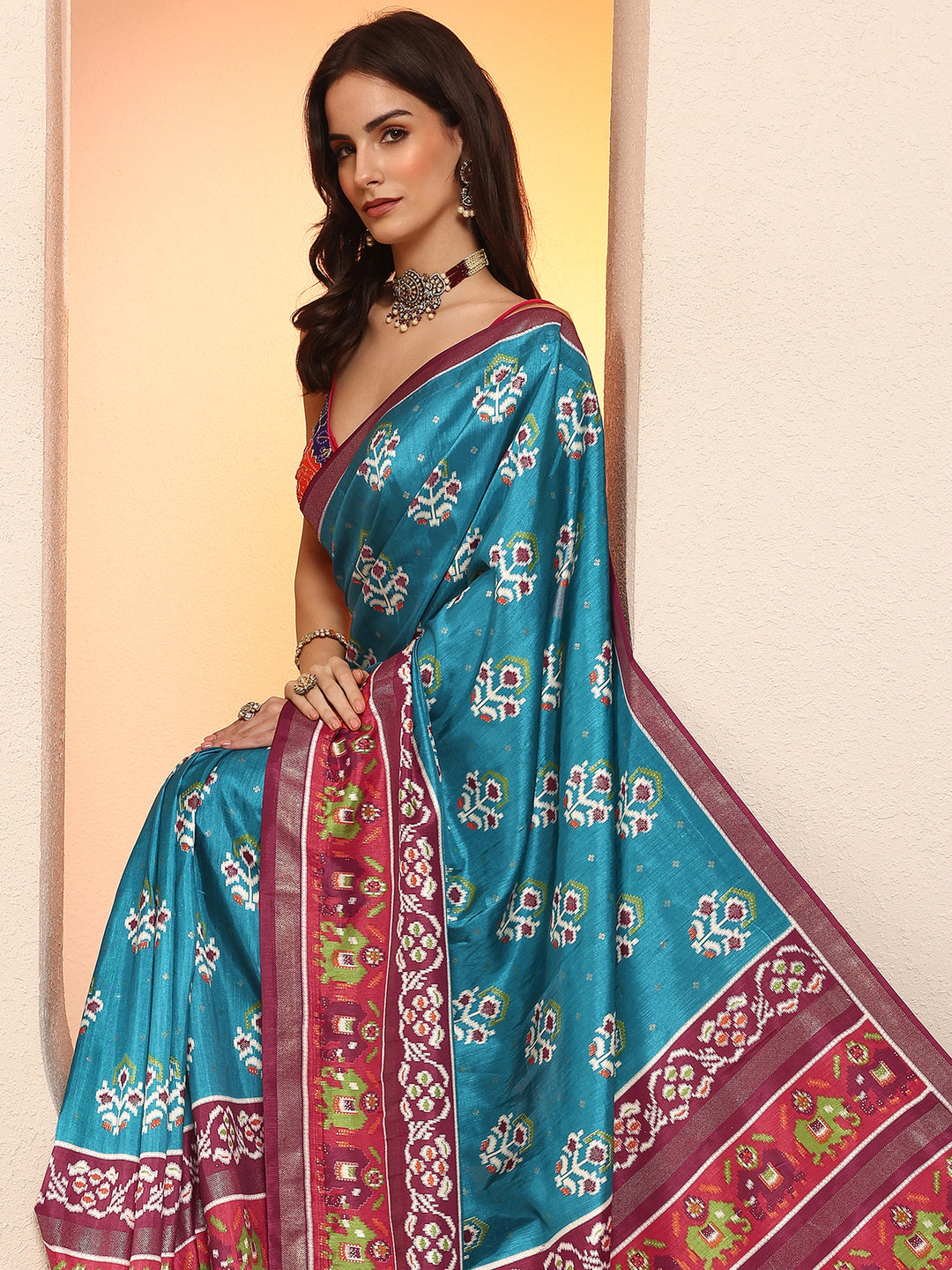 Blue Printed Silk Blend Sarees With Unstitched Blouse Piece
