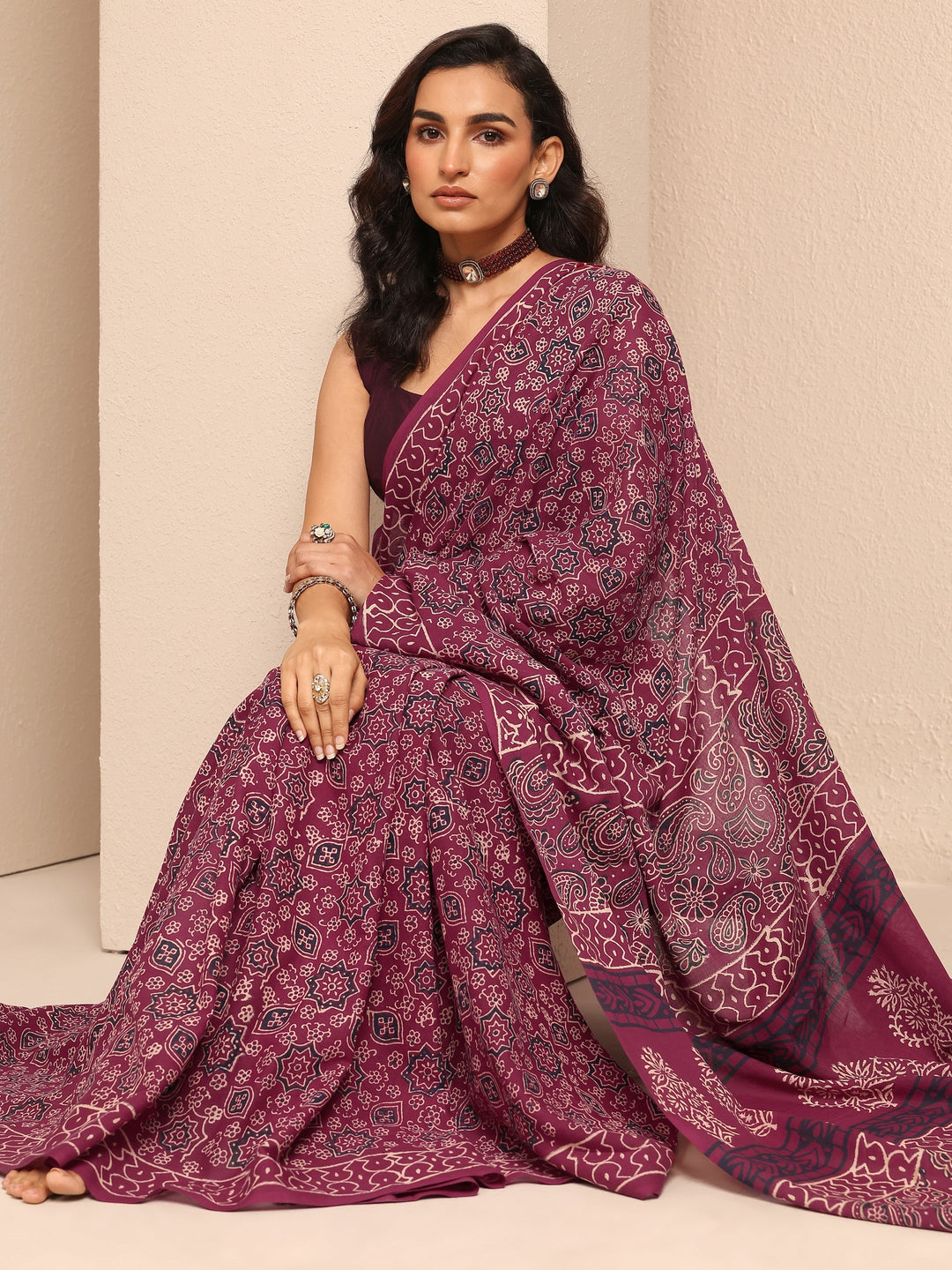 Burgundy Printed Cotton Saree With Unstitched Blouse Piece 