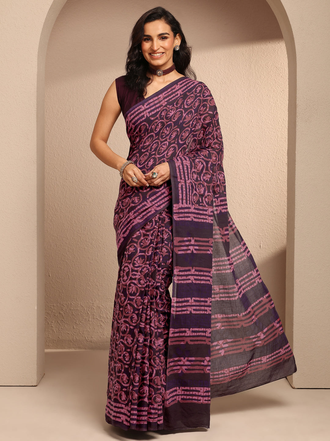  Burgundy Printed Cotton Saree With Unstitched Blouse Piece 