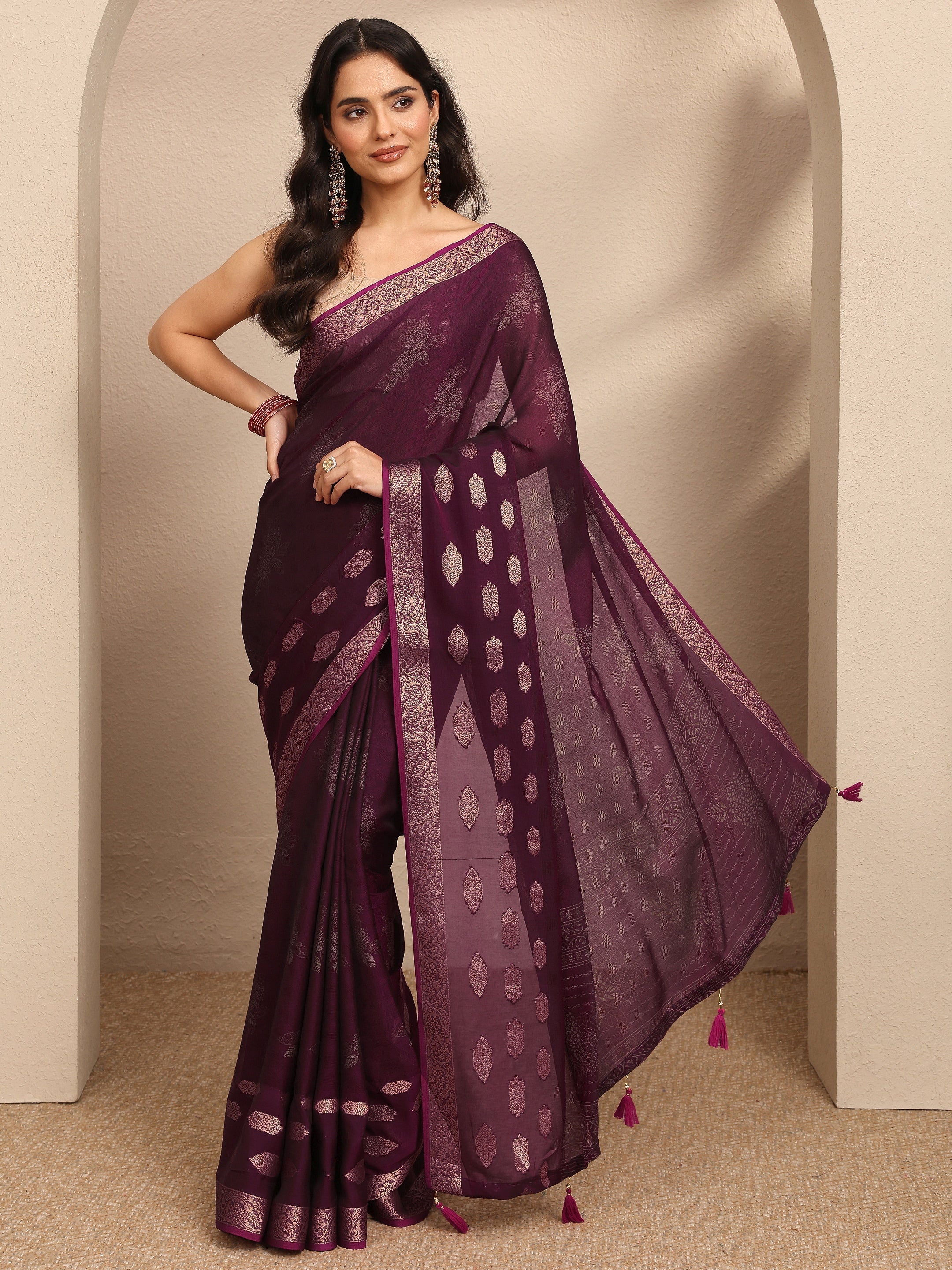 Burgundy Printed Georgette Saree With Unstitched Blouse Piece-image-32