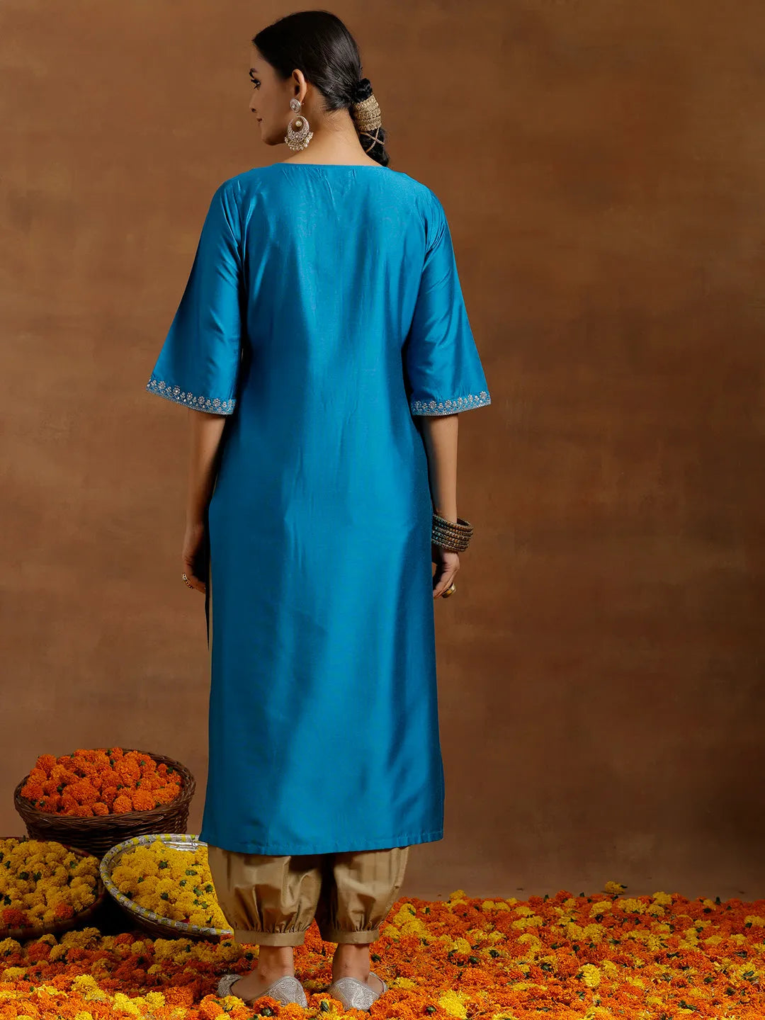  Blue Embroidered Silk Straight Kurta 