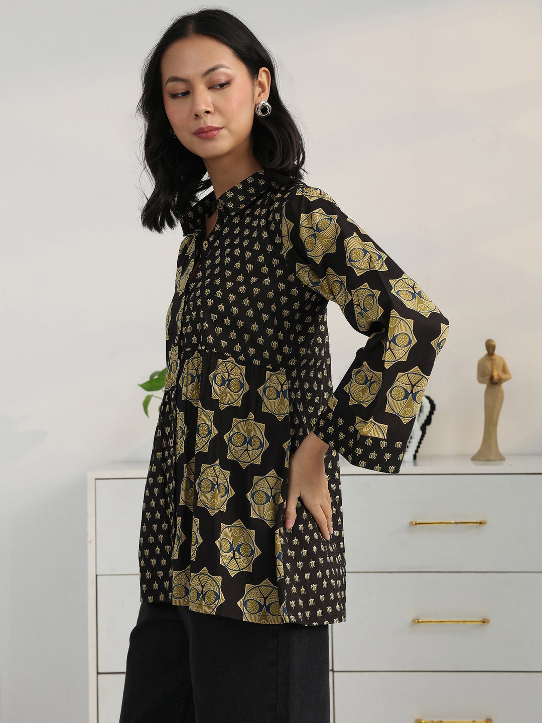  Black Geometric Printed Cotton Shirt 