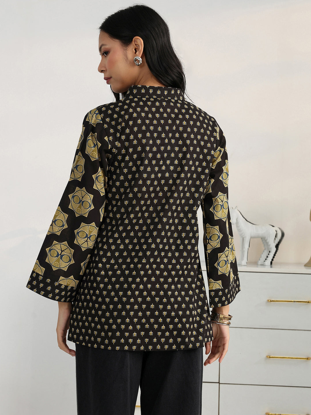  Black Geometric Printed Cotton Shirt 