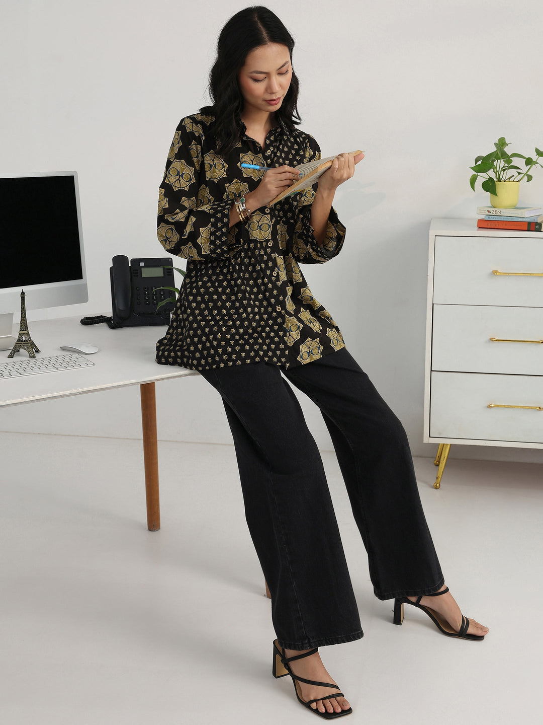  Black Geometric Printed Cotton Shirt 