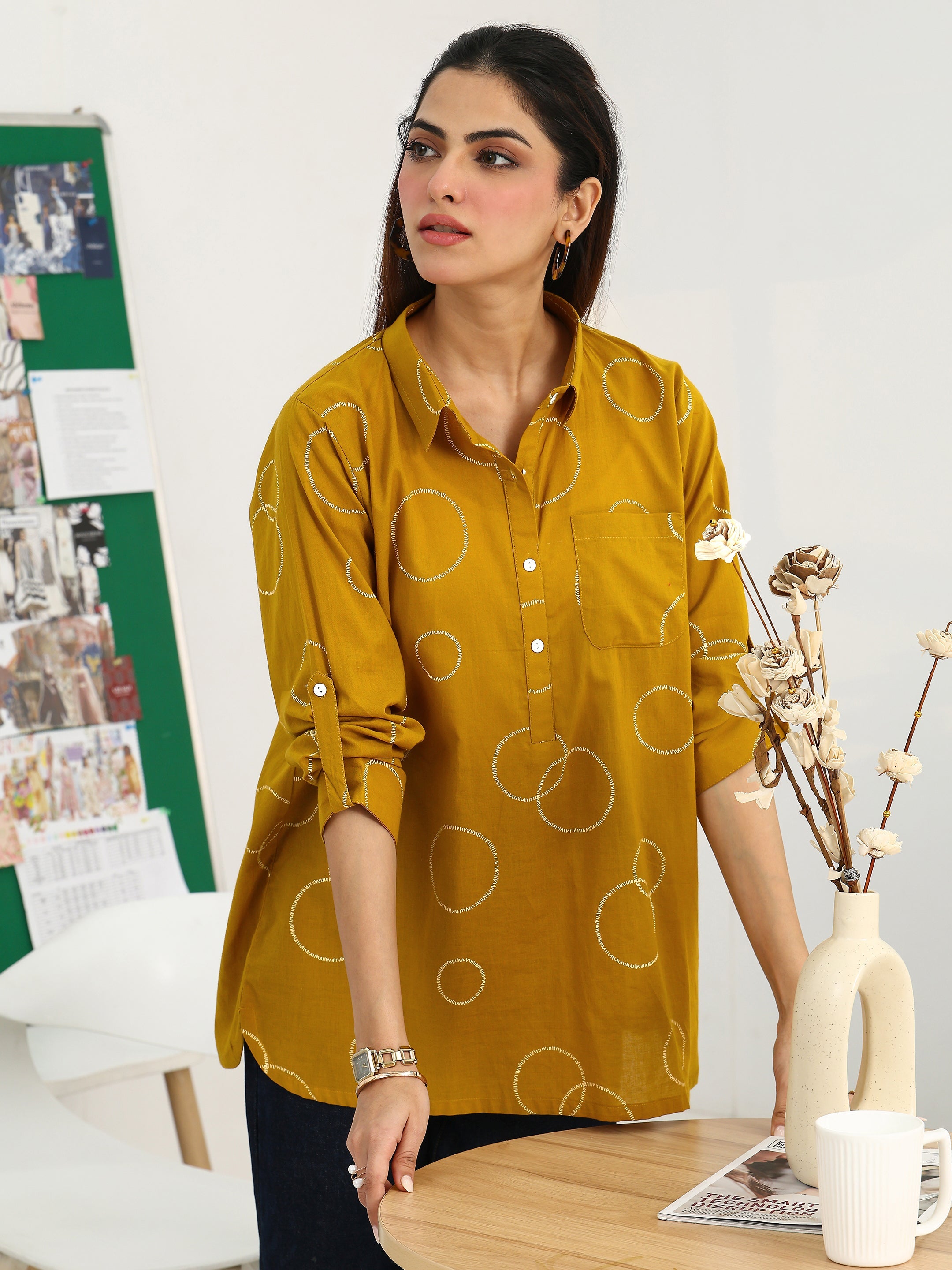 libas Mustard Geometric Printed Cotton Blend Straight Short Kurti-picture-39
