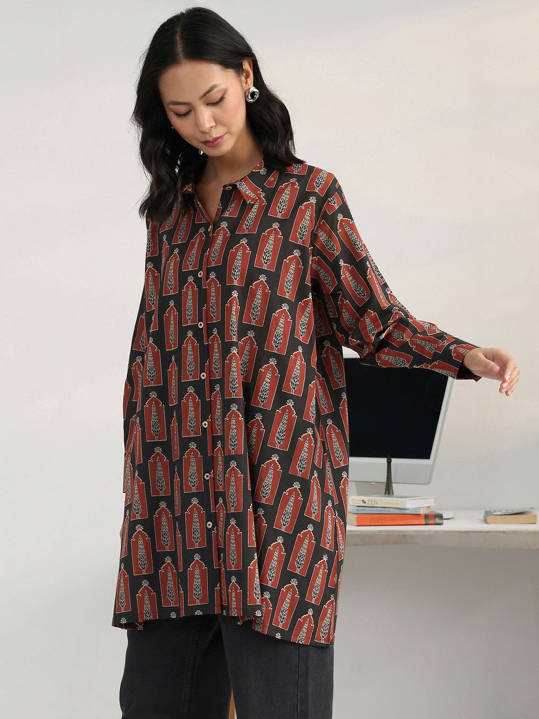 Vintage Black Printed Longline Cotton Blend Button Down Shirt 