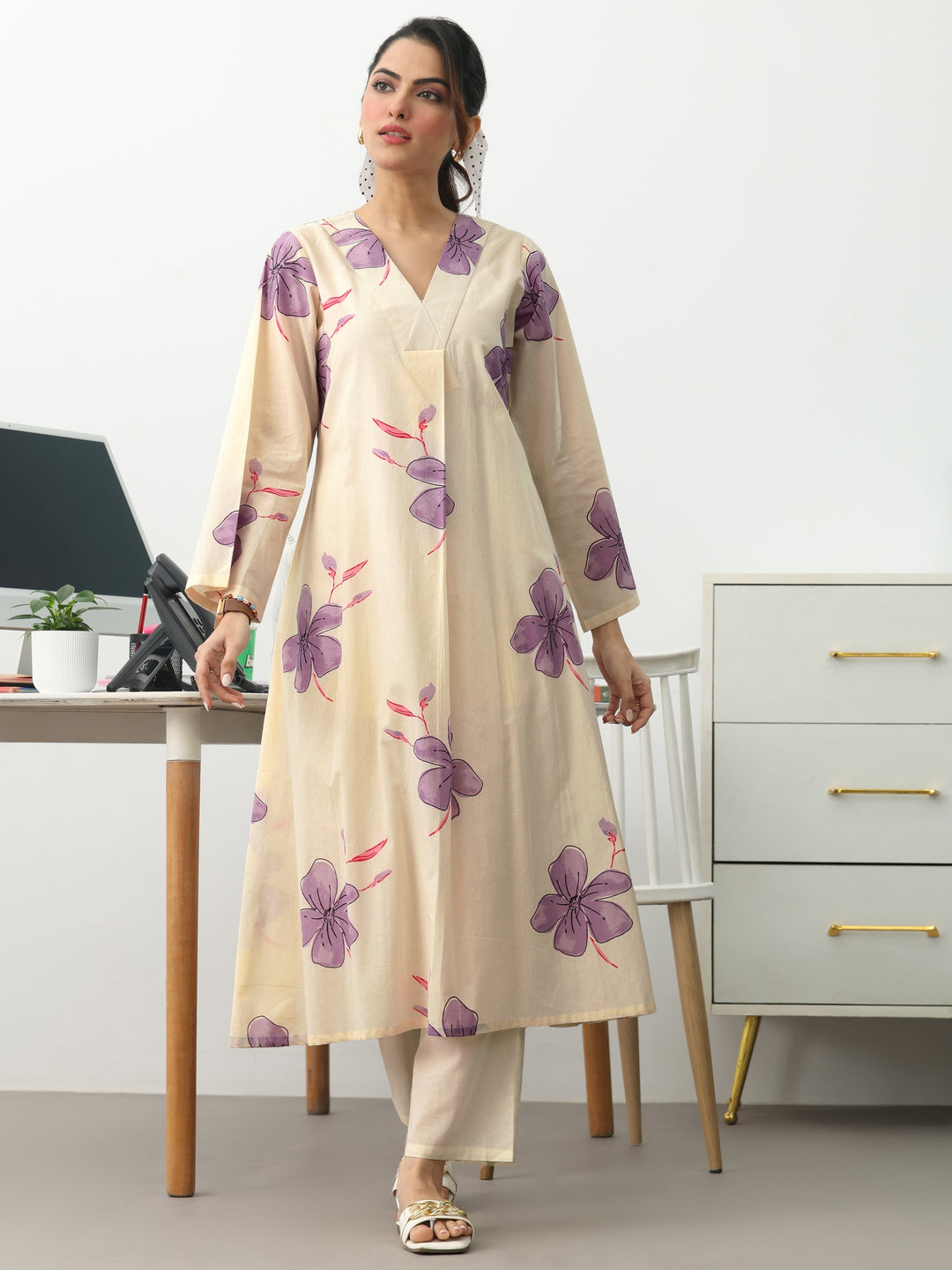  Off White Floral Printed Cotton A-Line Kurta 