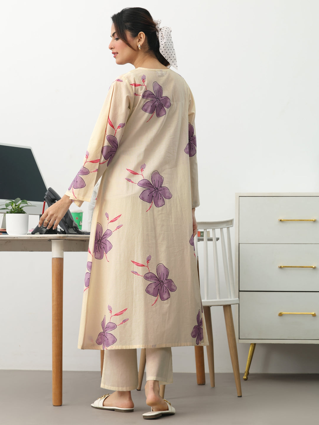  Off White Floral Printed Cotton A-Line Kurta 