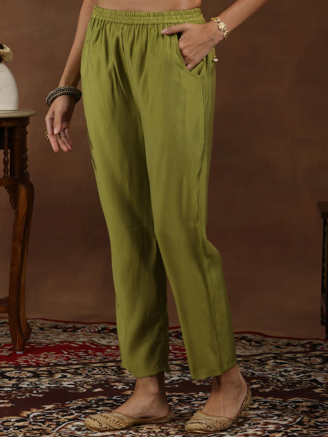 Green Yoke Design Silk Blend Straight Suit With Dupatta 