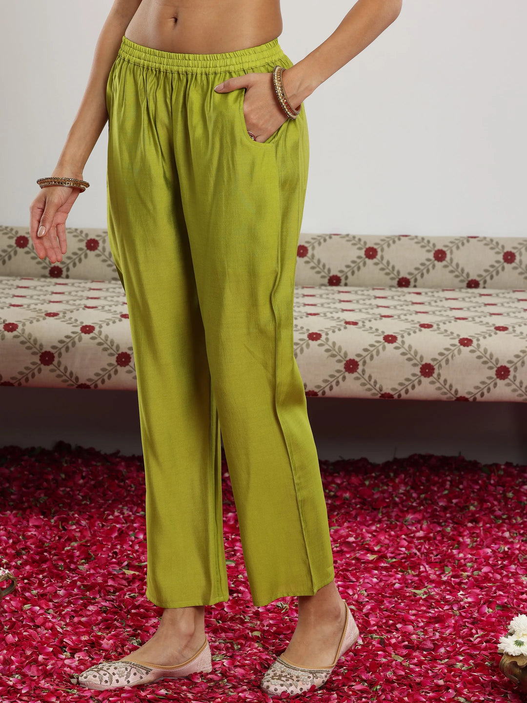  Green Yoke Design Silk Blend Straight Suit With Dupatta 