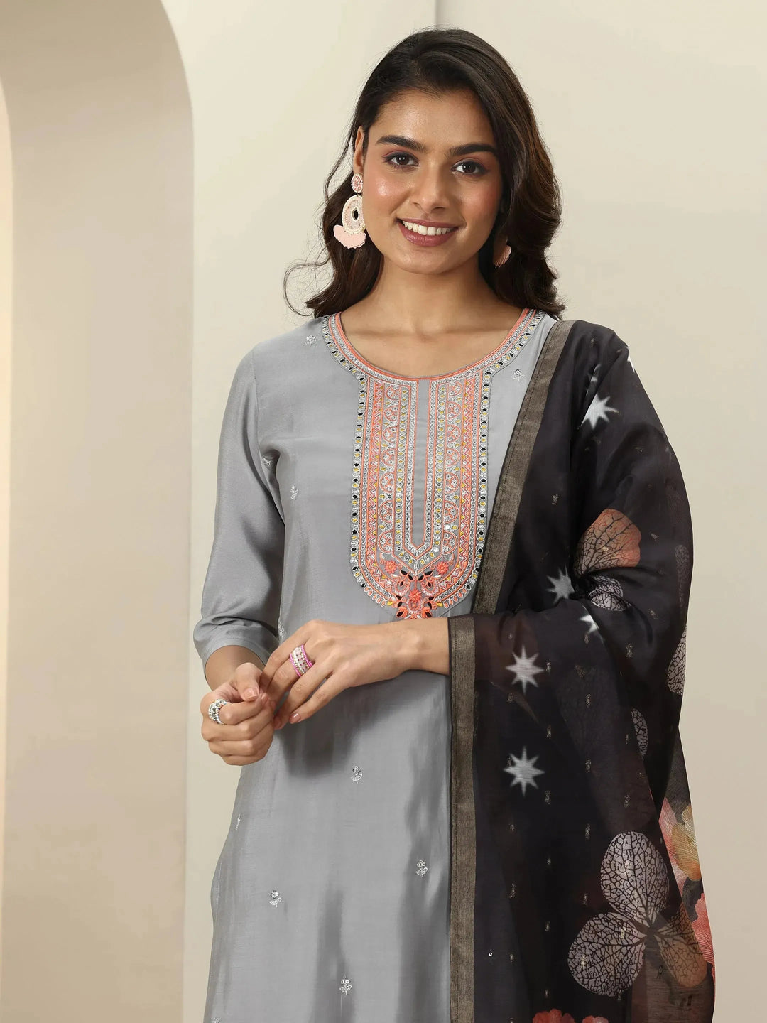  Grey Embroidered Silk Blend Straight Suit Sets With Dupatta 