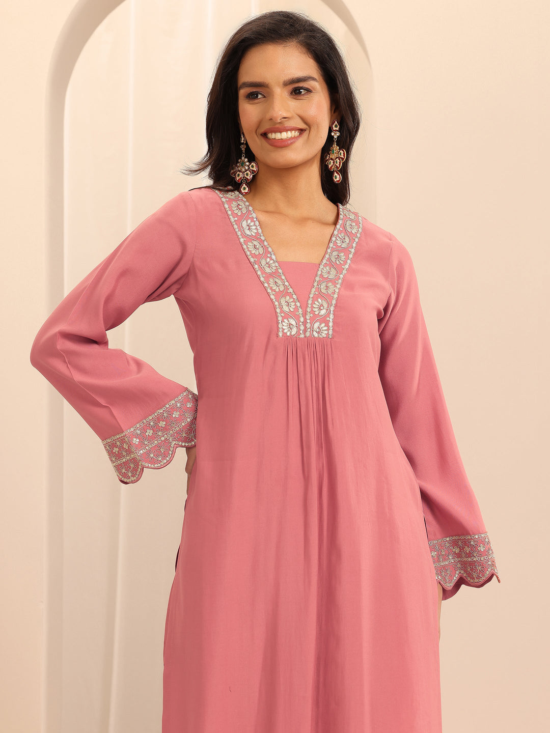  Peach Embroidered Silk Blend Straight Suit Set With Dupatta 