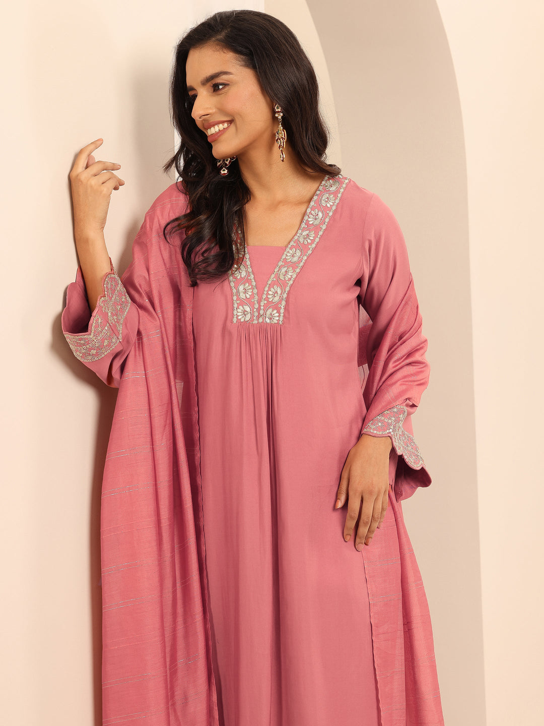  Peach Embroidered Silk Blend Straight Suit Set With Dupatta 