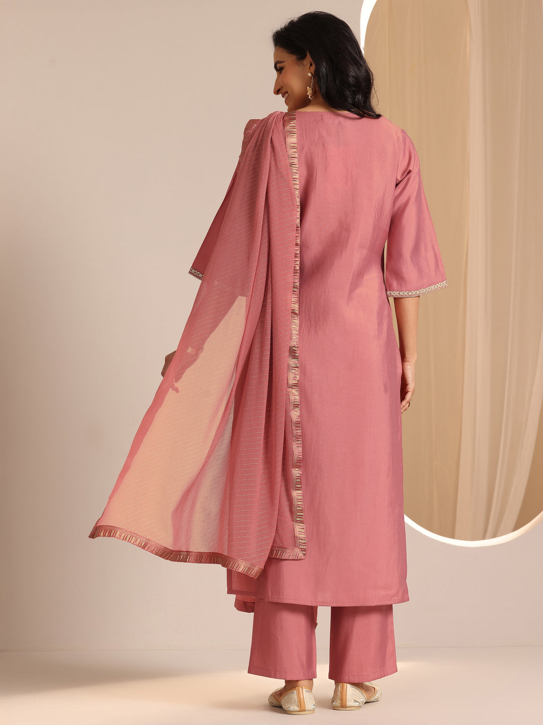  Peach Yoke Design Silk Blend Straight Suit Set With Dupatta 
