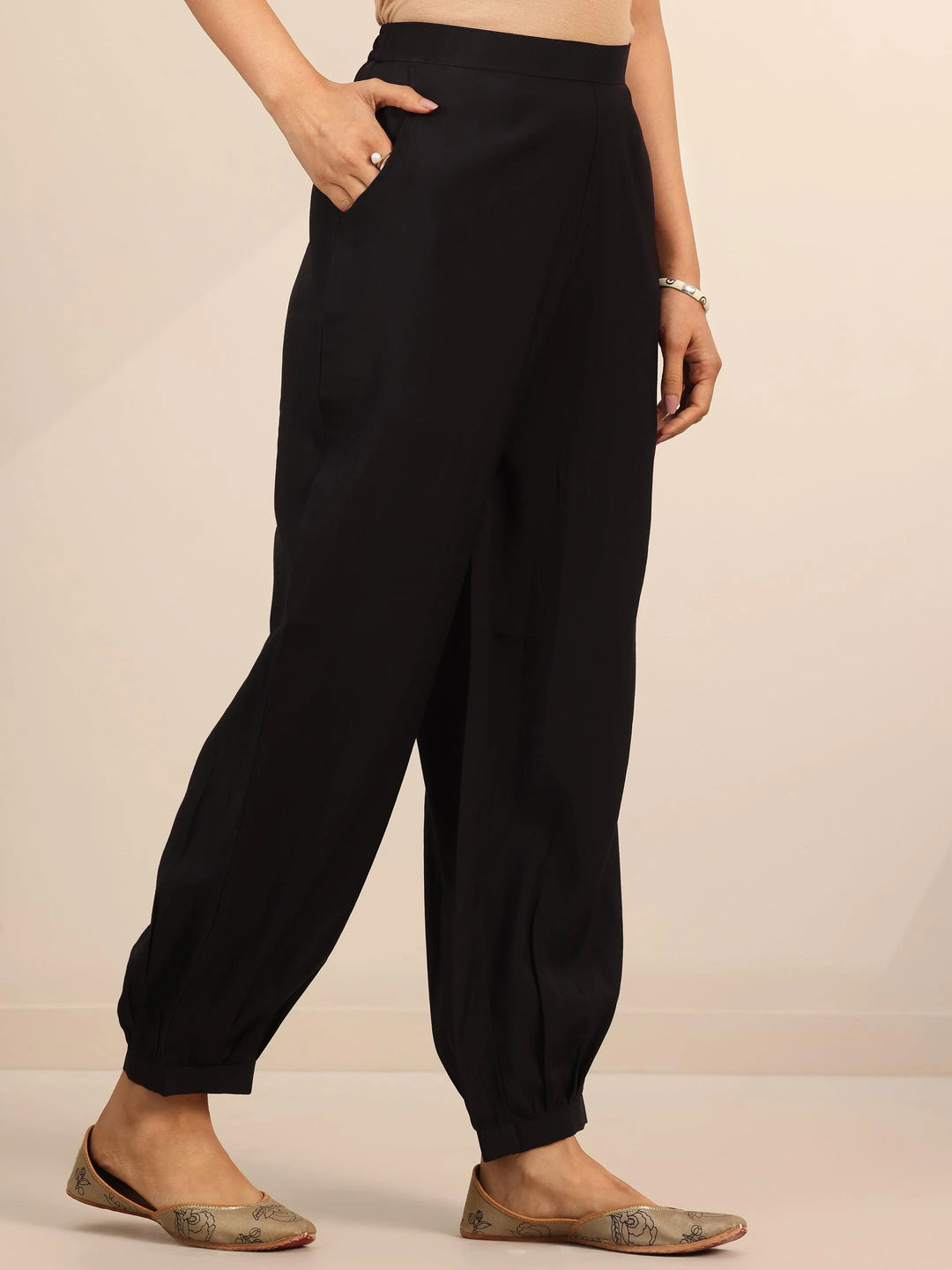  Black Yoke Design Silk Blend Straight Suit Set With Dupatta 