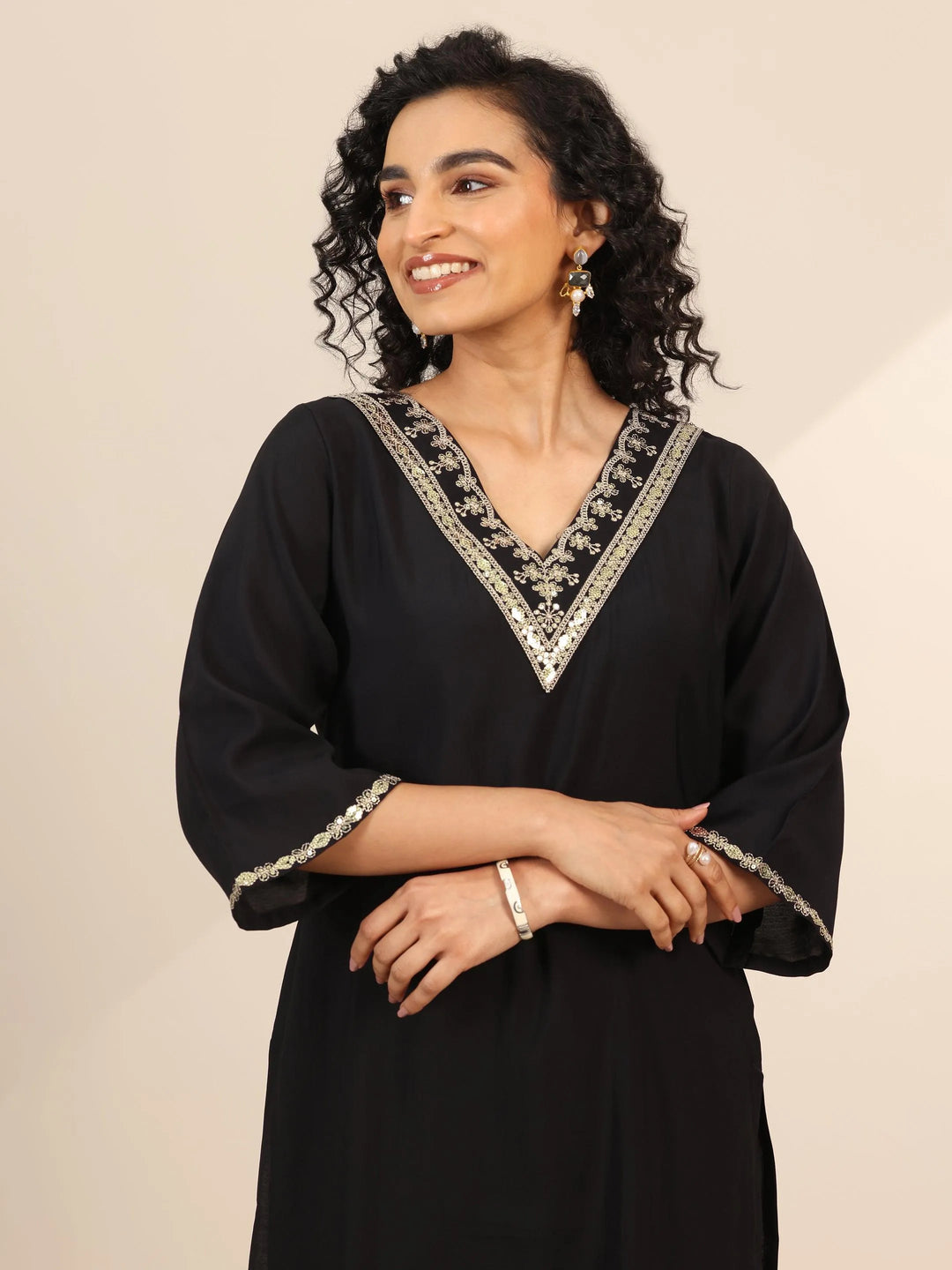  Black Yoke Design Silk Blend Straight Suit Set With Dupatta 