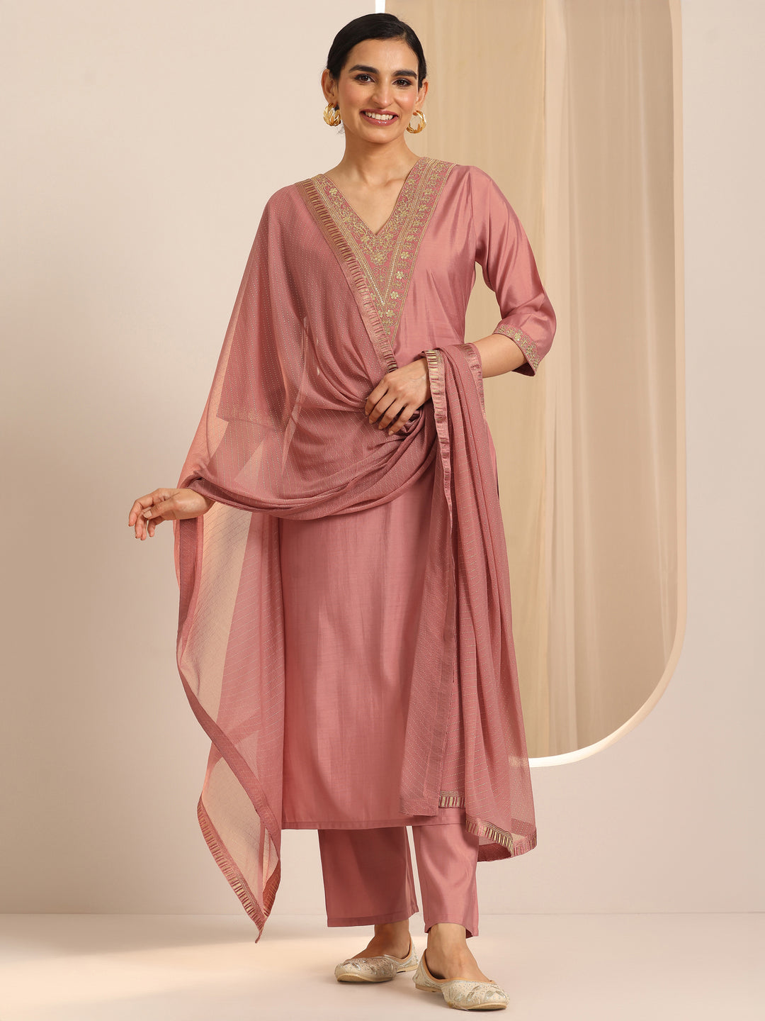  Peach Solid Silk Blend Straight Kurta Set 