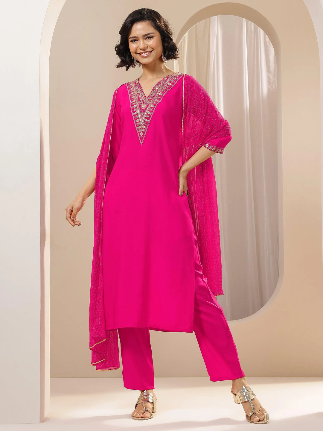  Pink Embroidered Silk Blend Straight Suit Sets With Dupatta 