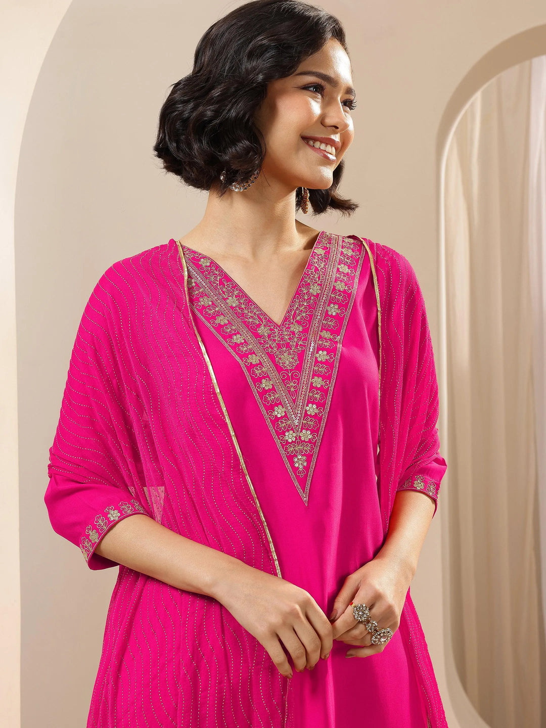  Pink Embroidered Silk Blend Straight Suit Sets With Dupatta 
