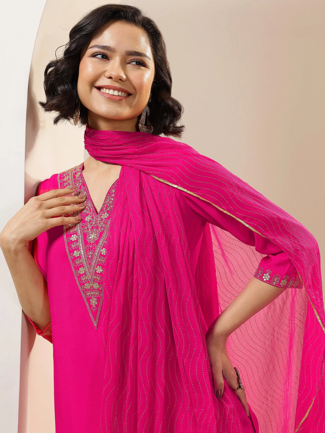 Pink Embroidered Silk Blend Straight Suit Sets With Dupatta 