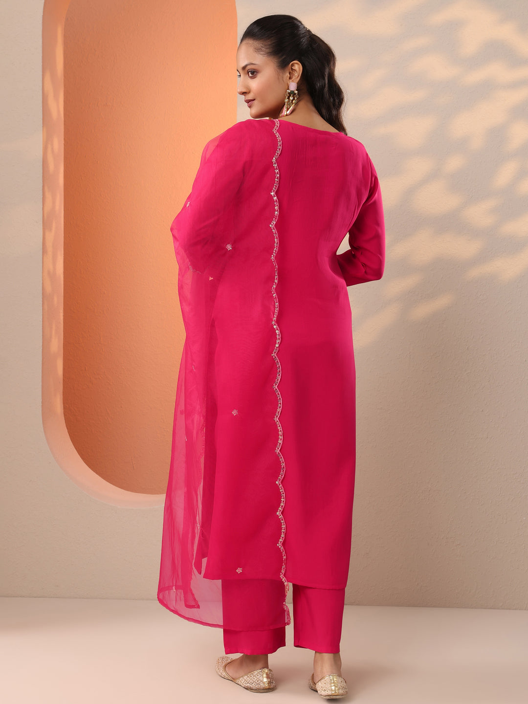  Pink Embroidered Silk Blend Straight Suit Set With Dupatta 