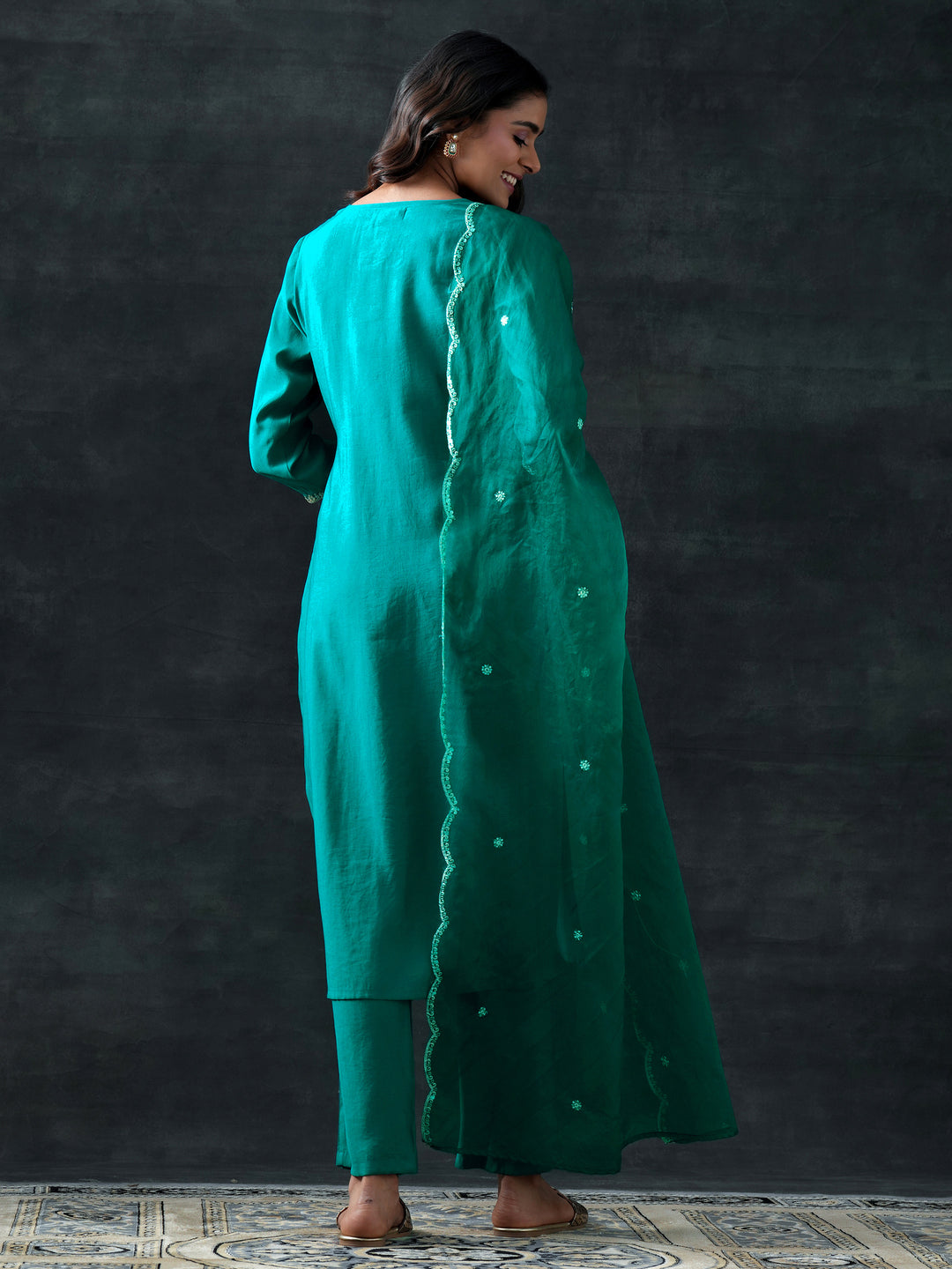  Green Embroidered Silk Blend Straight Suit Set With Dupatta 