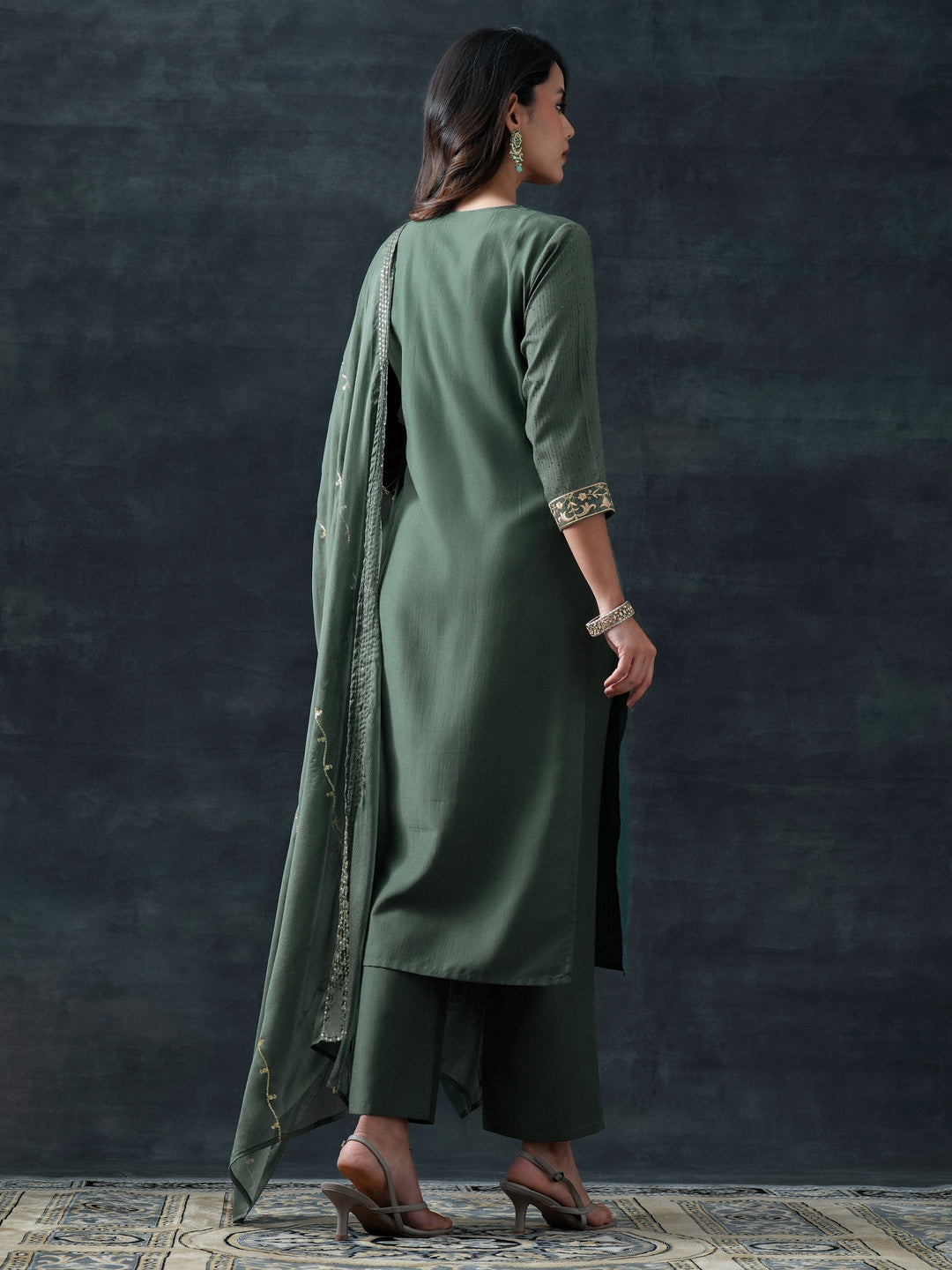  Green Embellished Silk Blend Straight Suit Set With Dupatta 