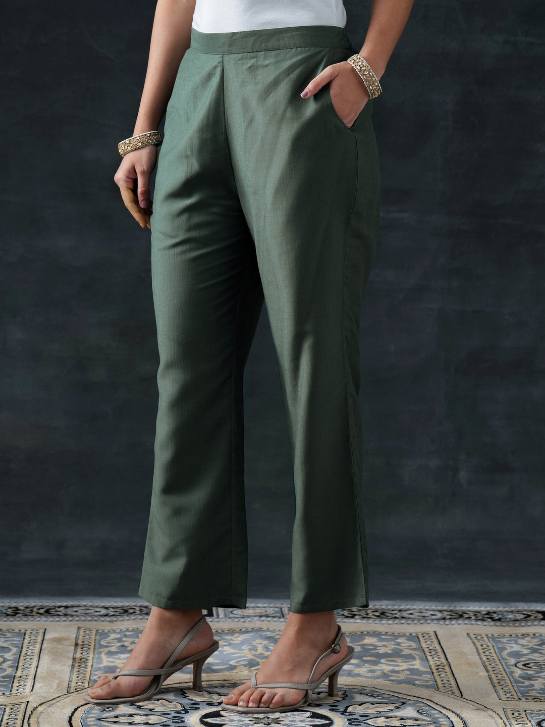  Green Embellished Silk Blend Straight Suit Set With Dupatta 