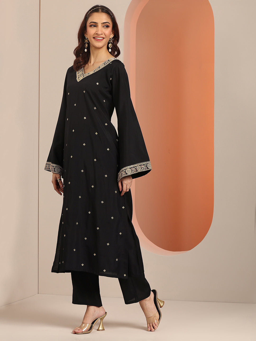  Black Embellished Silk Blend Straight Suit Set With Dupatta 