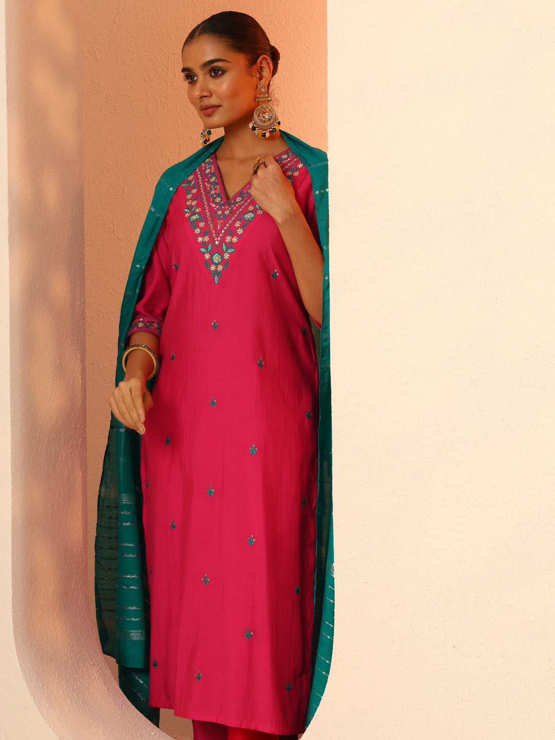 Red Embroidered Silk Blend Straight Suit Set With Dupatta