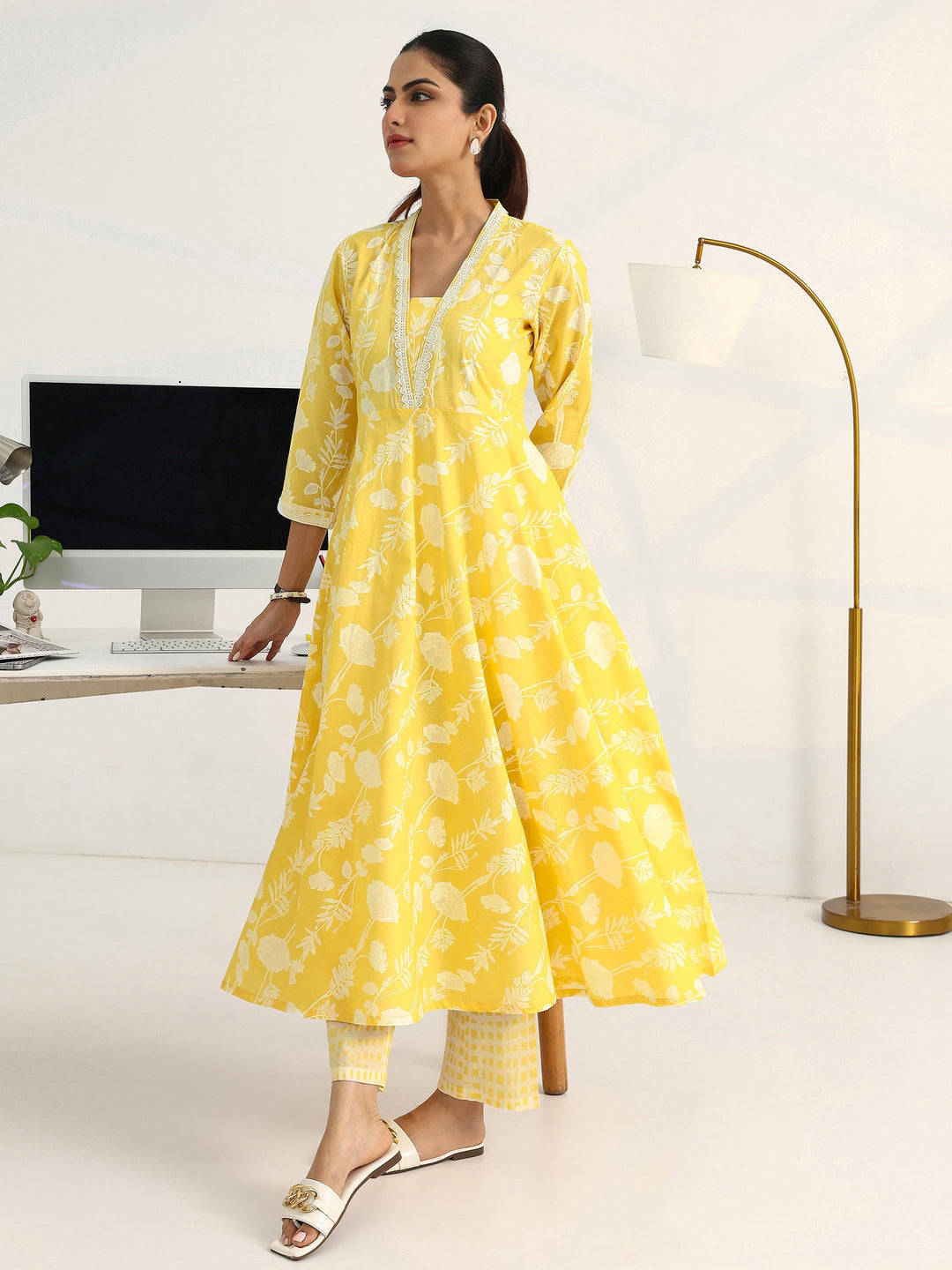  Yellow Floral Printed Cotton Blend A-Line Suit Set With Dupatta 