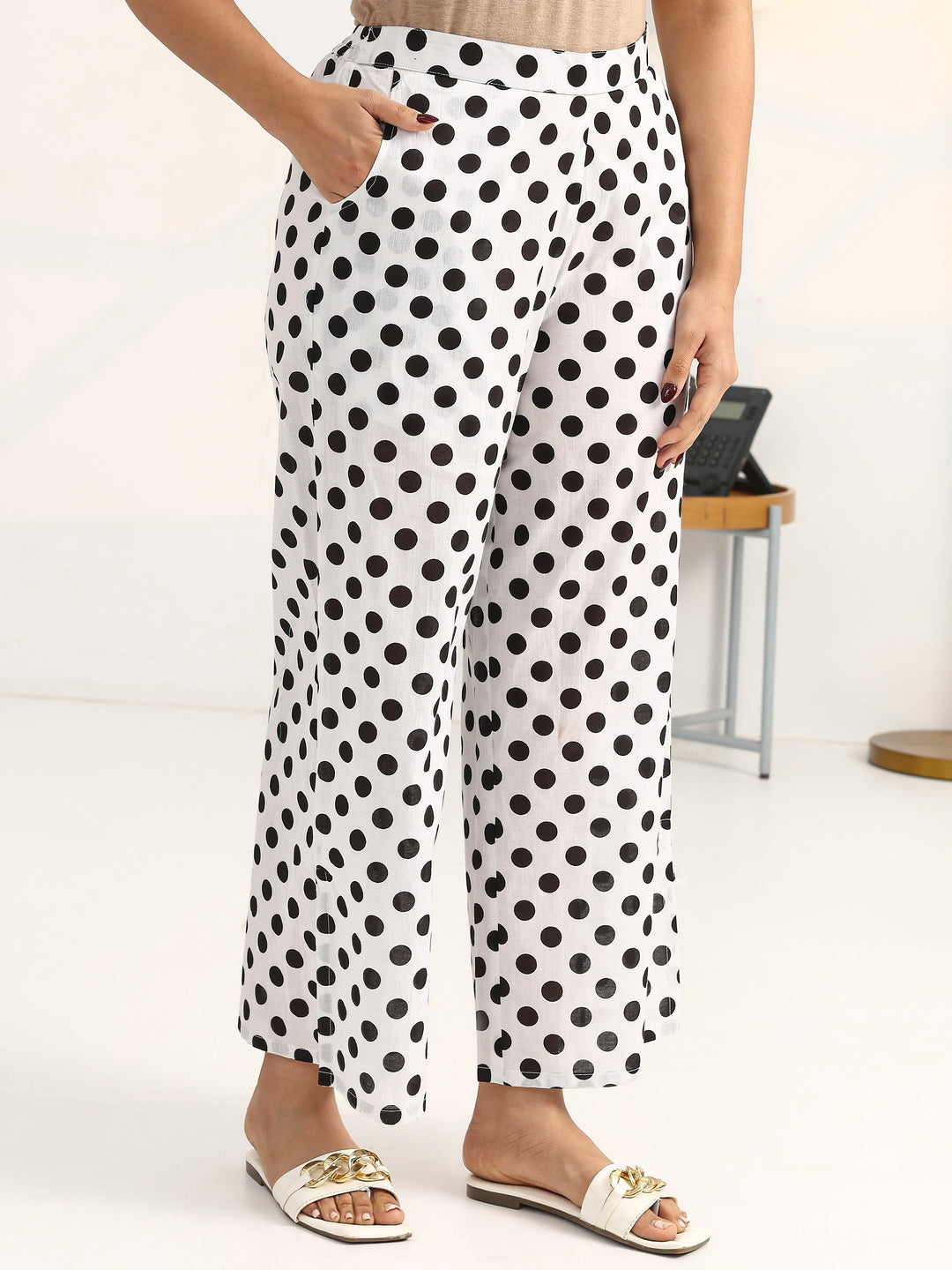  White Geometric Printed Cotton Blend Straight Kurta Set 
