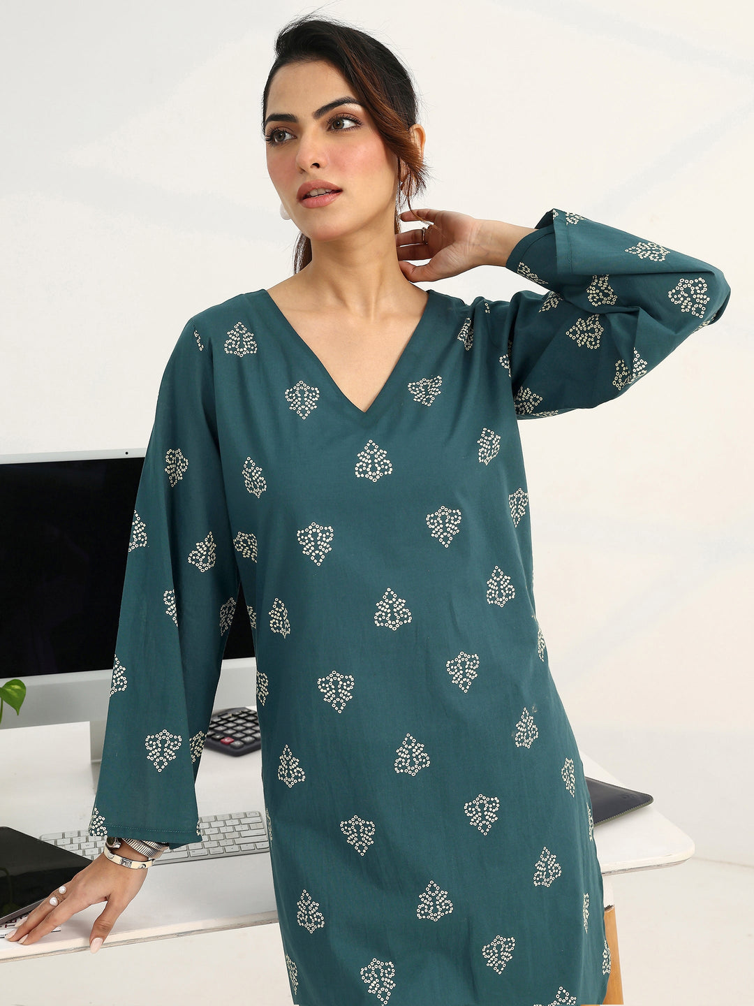  Blue Bandhani Printed Cotton Blend Straight Kurta Set 