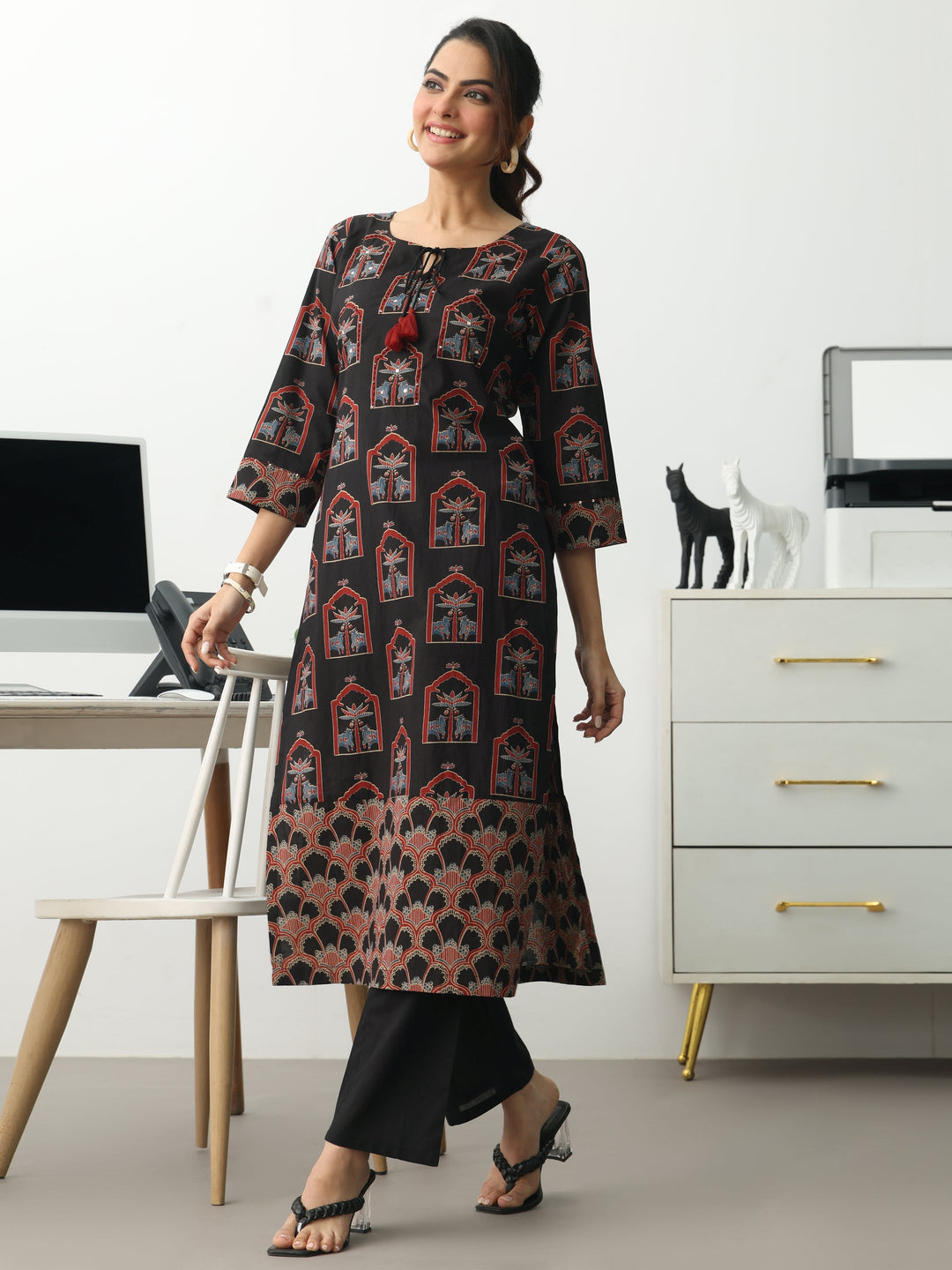  Black  Ethnic Motifs Printed Cotton Blend Straight Kurta Set 