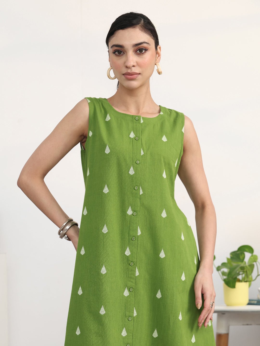  Green Floral Woven Design Cotton Blend A-Line Kurta Set 