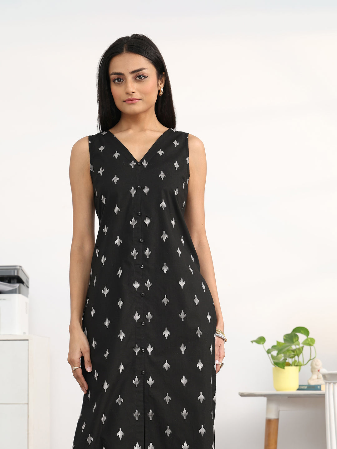  Black Floral Printed Cotton Blend Straight Kurta Set 