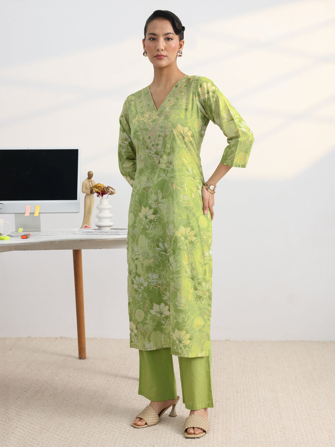  Green Floral Printed Cotton Blend Straight Suit Set With Dupatta 