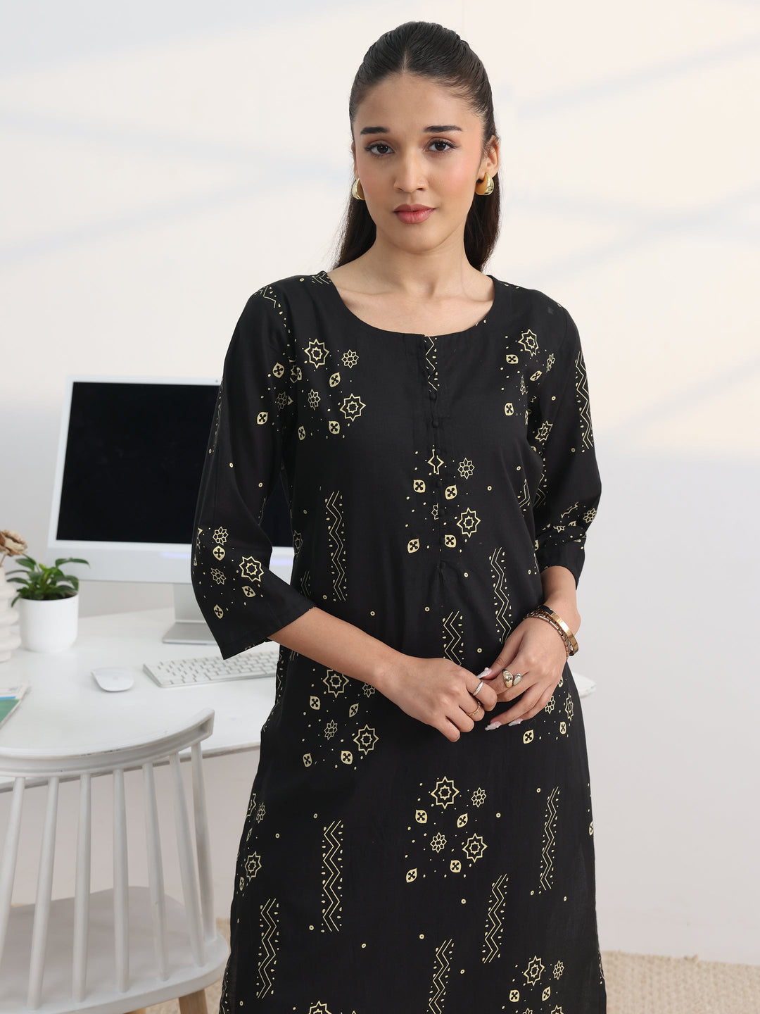  Black Printed Cotton Blend Straight Kurta Set 