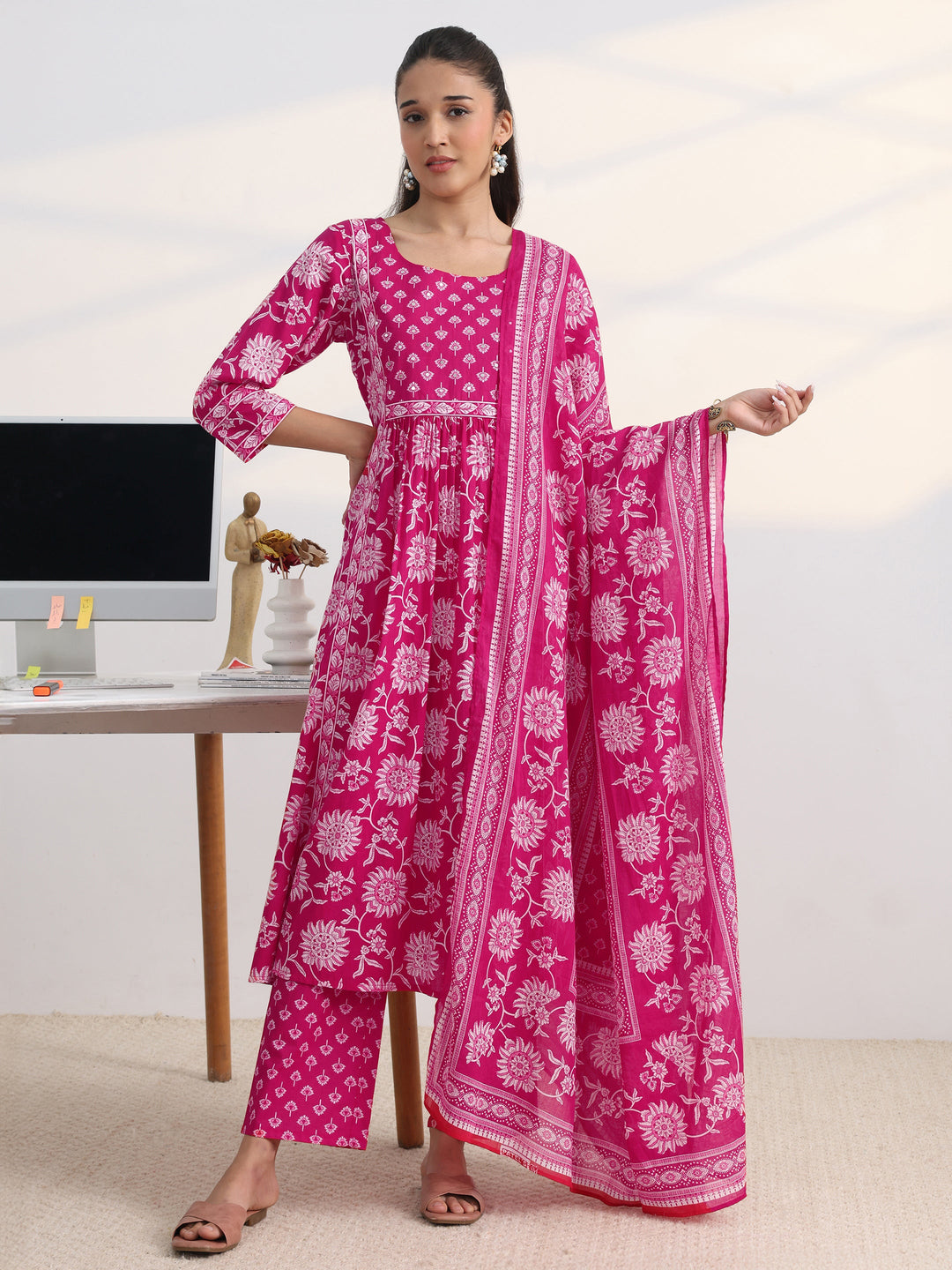  Pink Floral Printed Cotton Blend A-Line Suit Set With Dupatta 