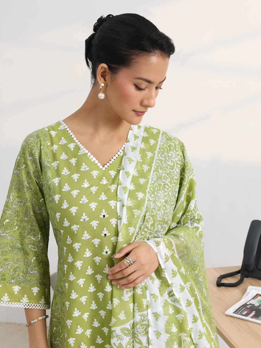  Green Floral Printed Cotton Blend A-Line Suit Set With Dupatta 