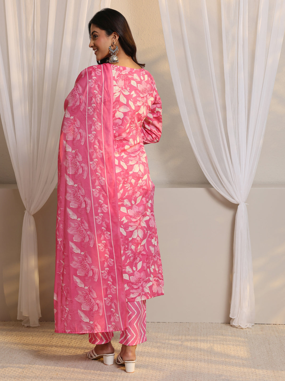  Pink Floral Printed Cotton Blend Straight Suit Set With Dupatta 