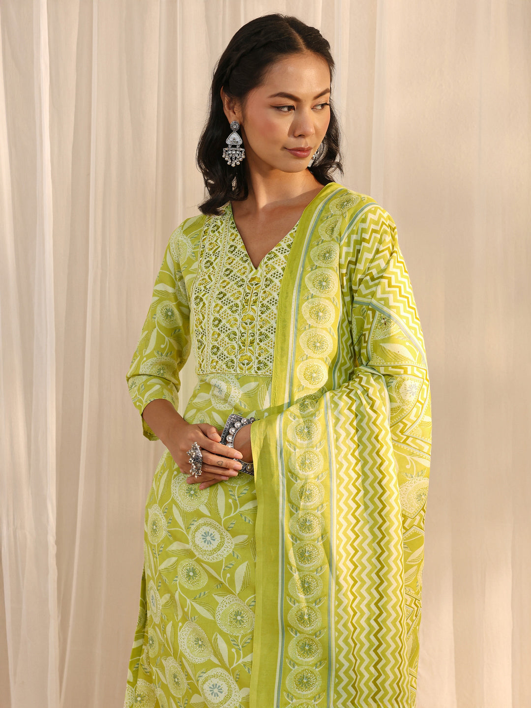  Green Floral Printed Cotton Blend Straight Suit Set With Dupatta 