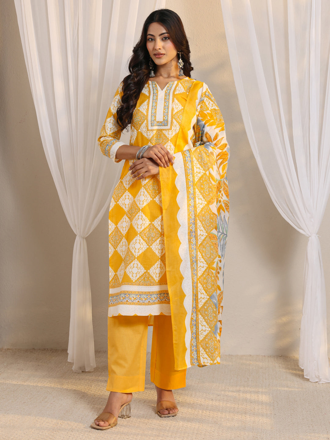  Yellow Geometric Printed Cotton Blend Straight Suit Set With Dupatta 