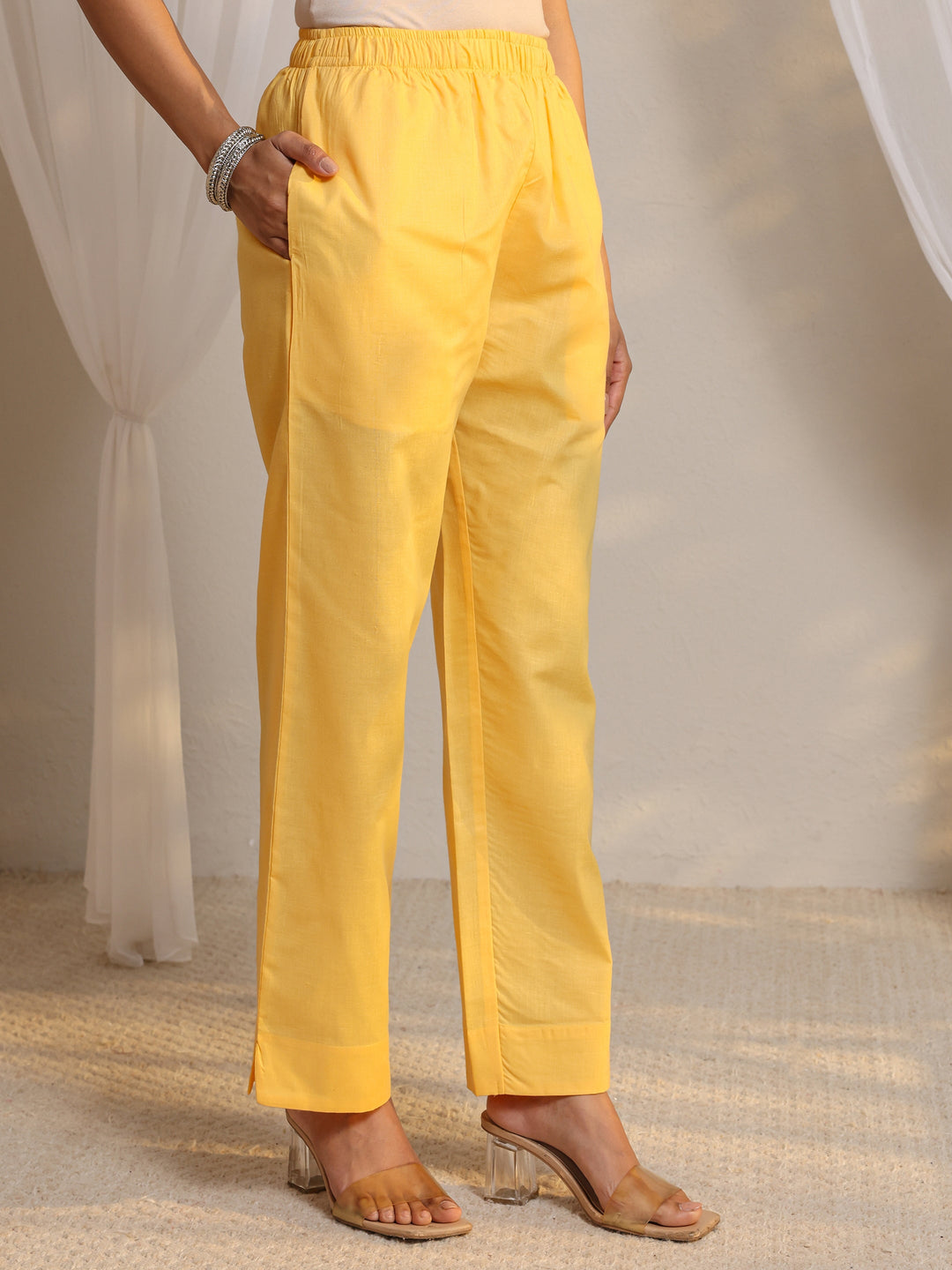  Yellow Geometric Printed Cotton Blend Straight Suit Set With Dupatta 