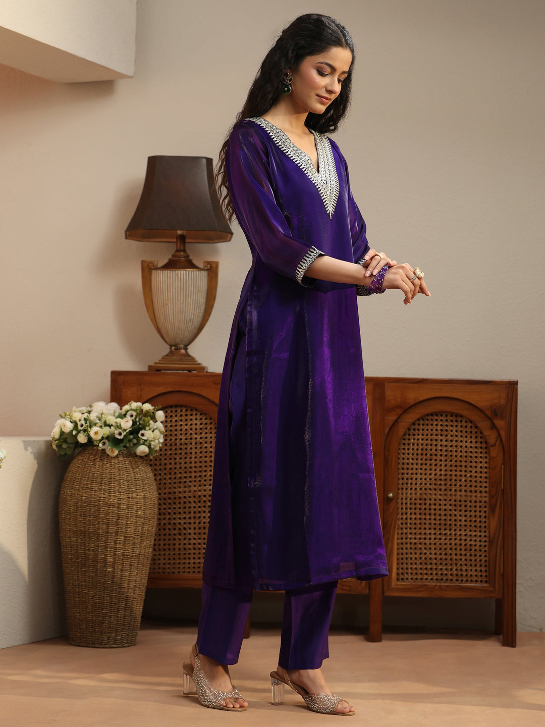  Purple Yoke Design Tissue Straight Suit Set 
