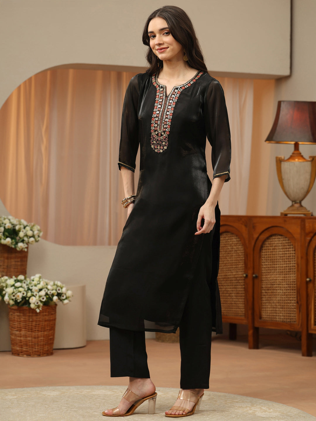  Black Floral Yoke Design Tissue Straight Suit Set 