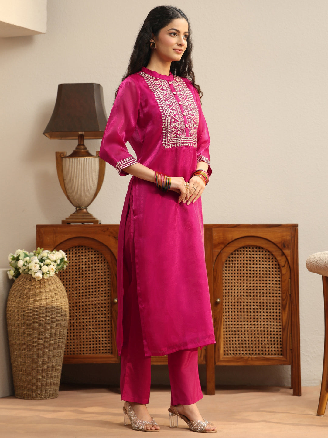  Pink Yoke Design Tissue Straight Suit Set 