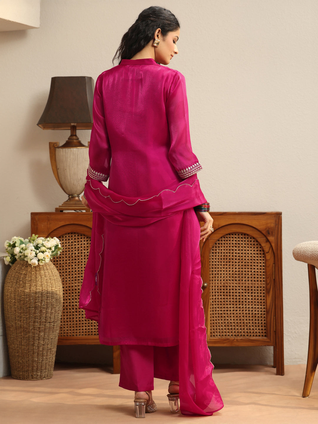  Pink Yoke Design Tissue Straight Suit Set 
