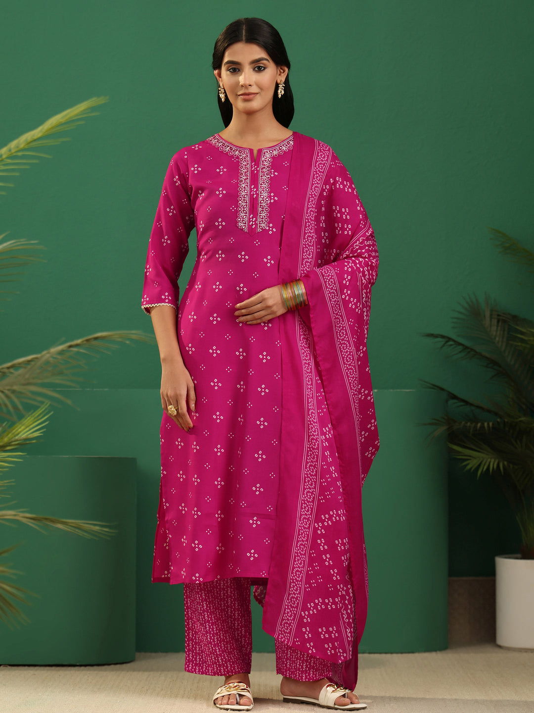  Gerua Magenta Pink Bandhani Cotton Blend Straight Suit Set 
