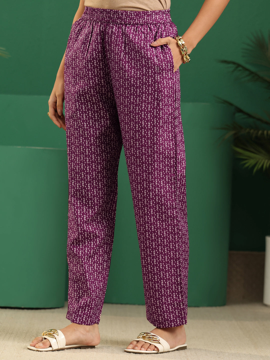  Gerua Plum Purple Bandhani Printed Cotton Blend Straight Suit Set 